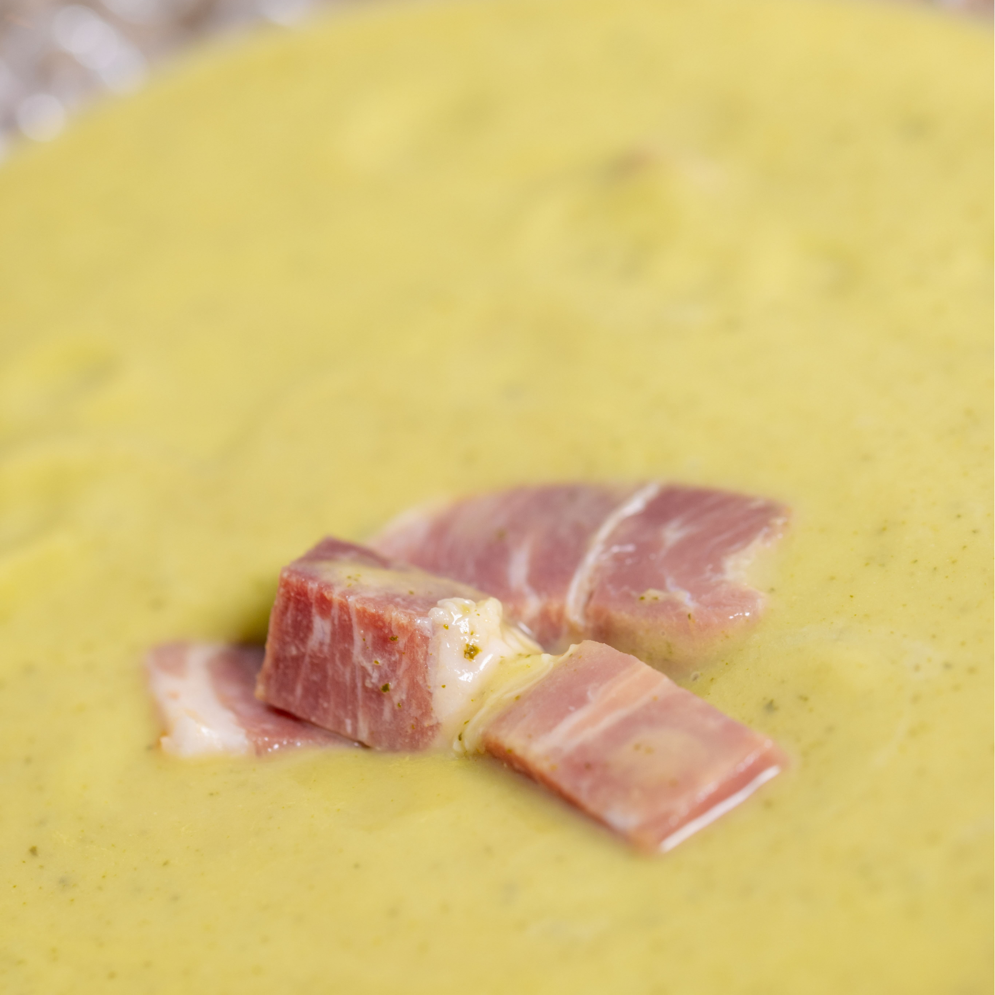 Crema de calabacín y jamón