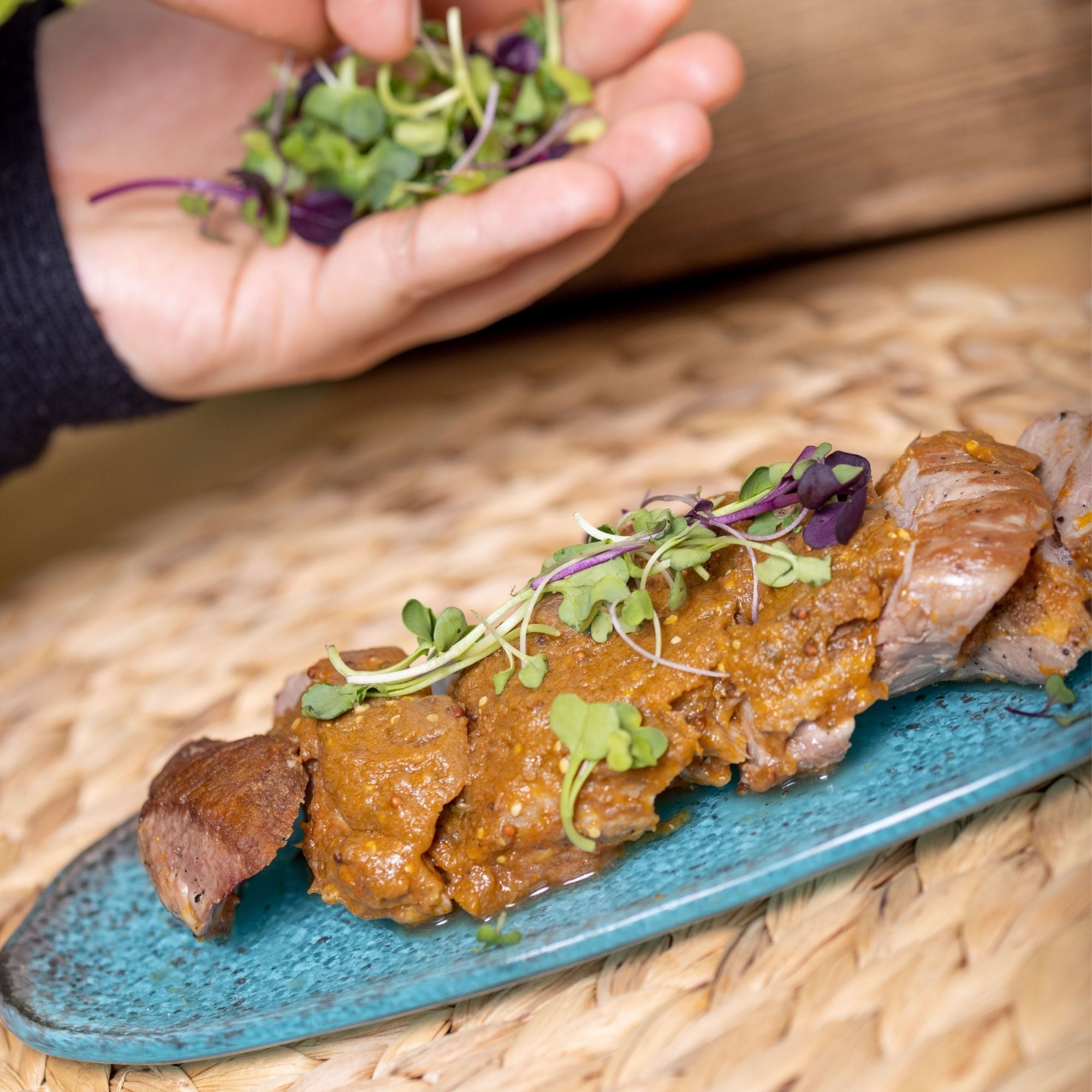 Solomillo de cerdo con salsa de mostaza