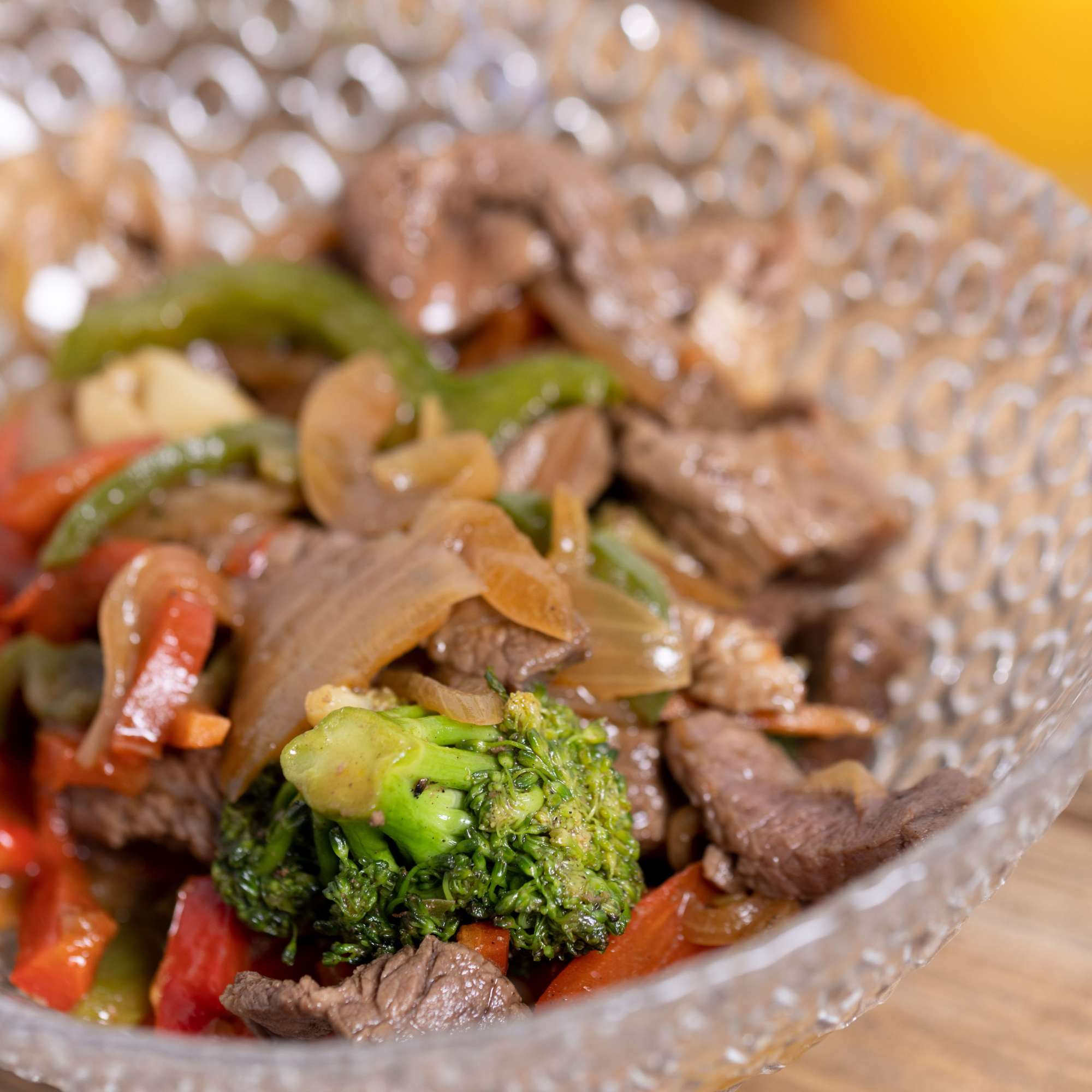 Wok de ternera y verduritas