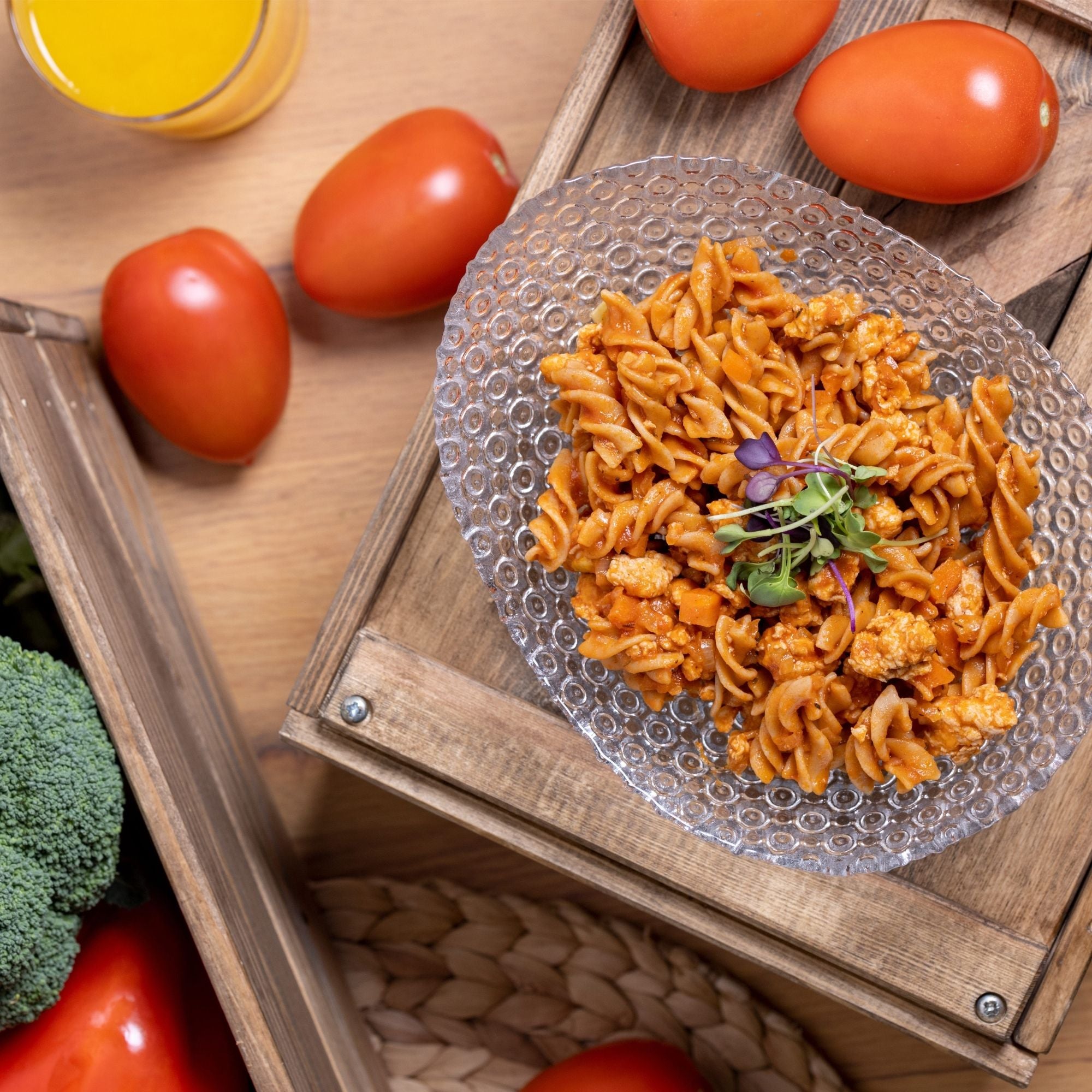 Pasta de legumbres con bolognesa de pavo